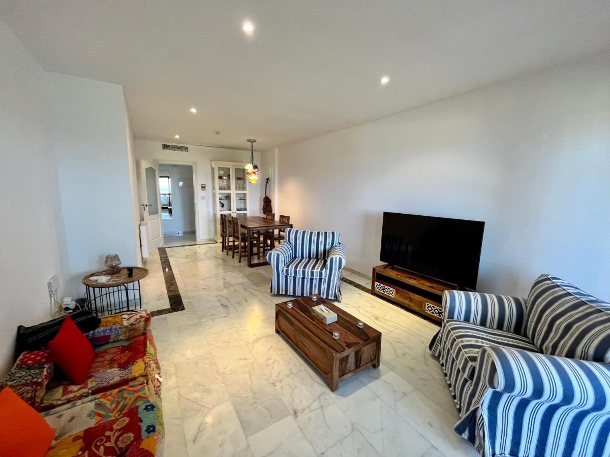 Quiet & Spacious Apt @ Golf Course W/ Roof Terrace San Roque  Dış mekan fotoğraf
