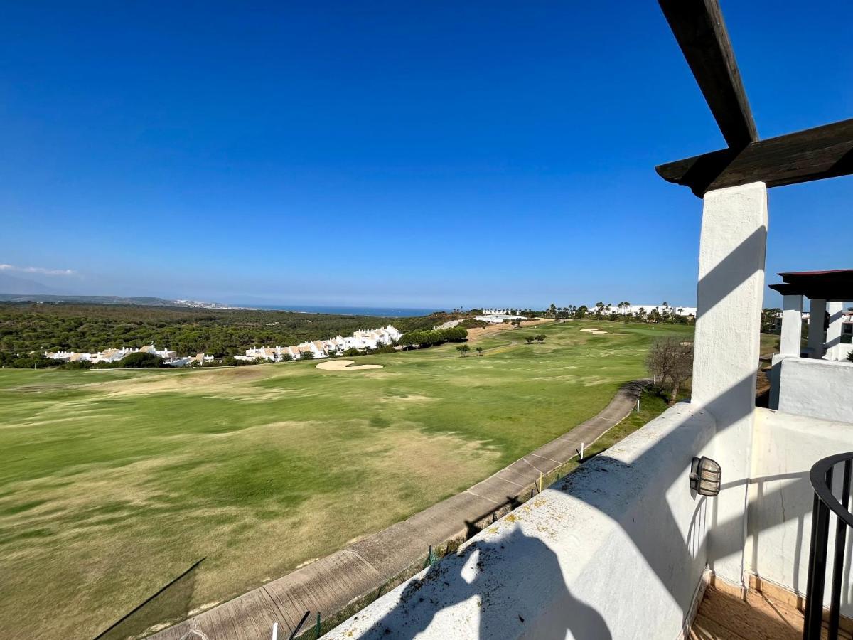 Quiet & Spacious Apt @ Golf Course W/ Roof Terrace San Roque  Dış mekan fotoğraf