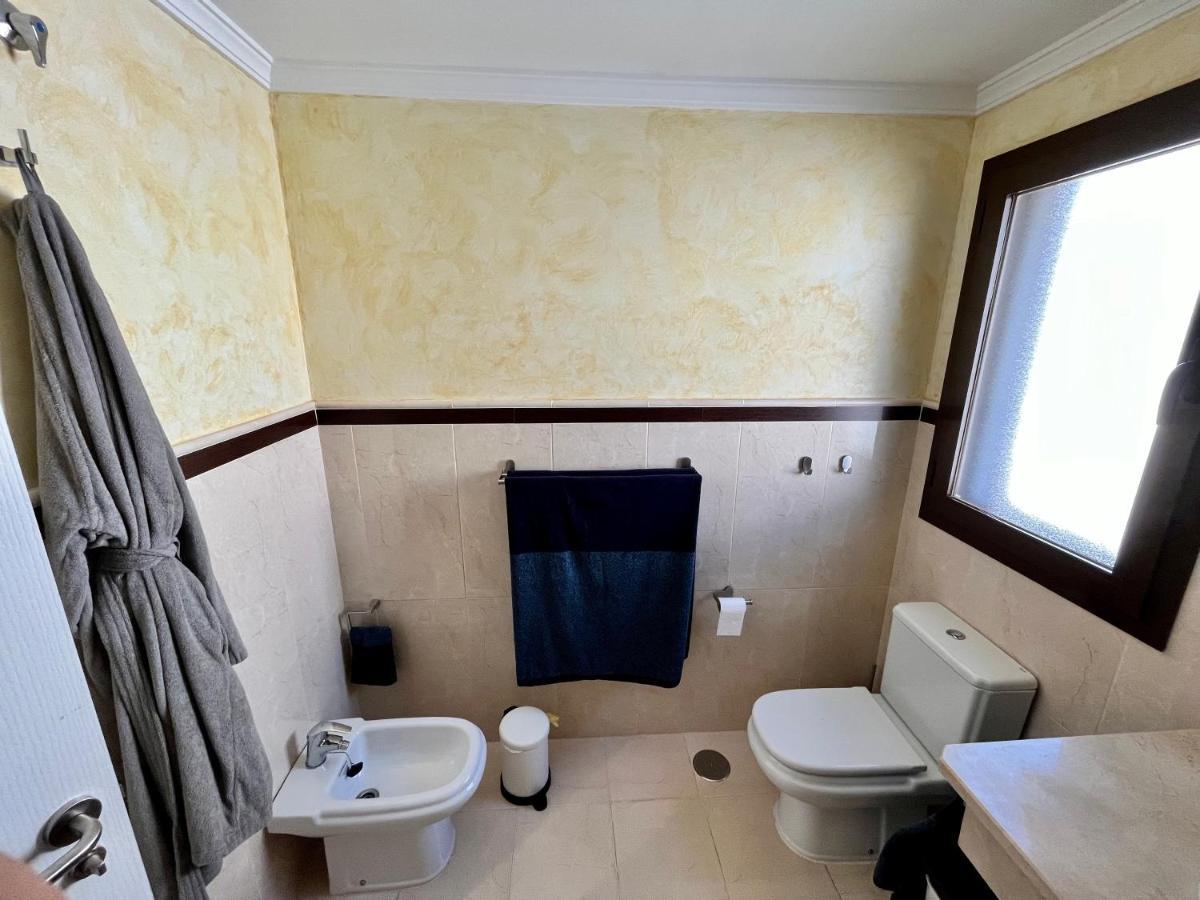 Quiet & Spacious Apt @ Golf Course W/ Roof Terrace San Roque  Dış mekan fotoğraf